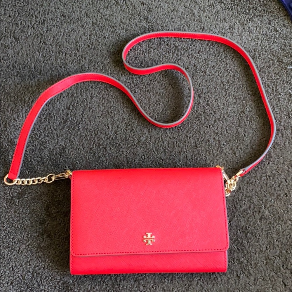 Tory Burch Emerson chain wallet